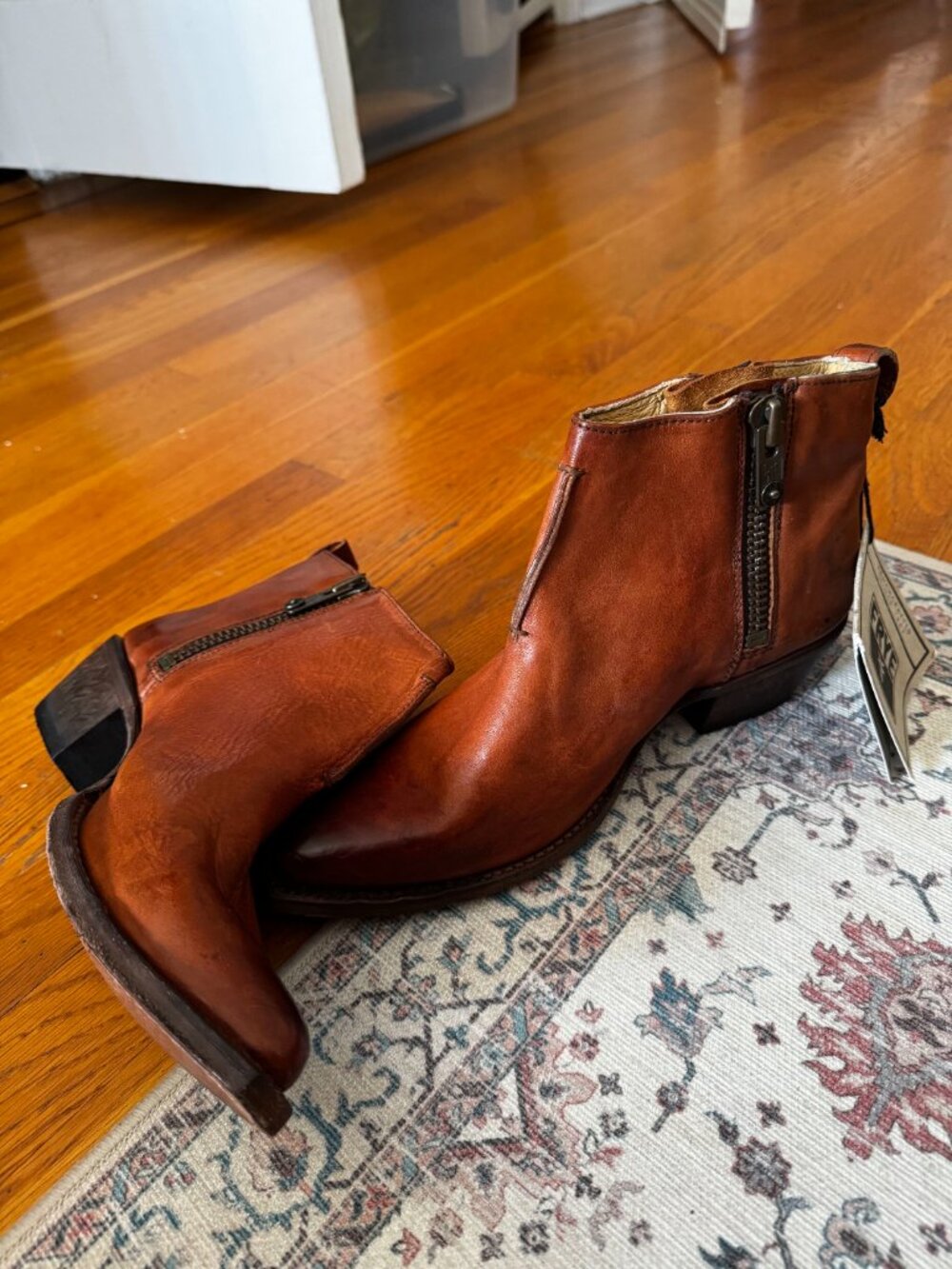 NWOB FRYE Sacha Moto Shortie Boot Brown Leather Western Ankle Bootie - 8.5